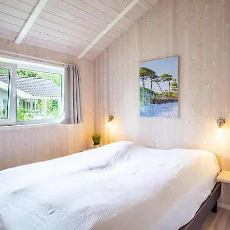 Strandblick - Dorf 1 08 Priwall