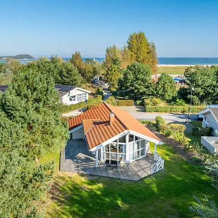 Strandblick - Dorf 1 08 Priwall